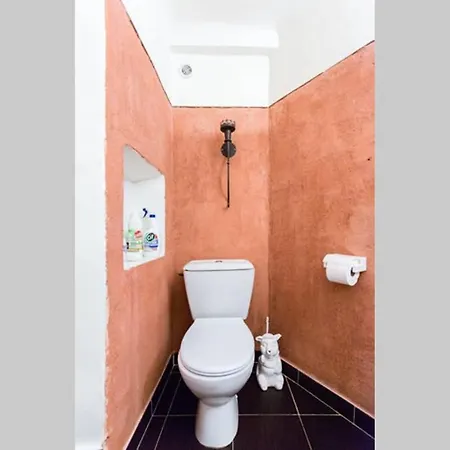 La Maison De Tao بيت للعطل آيكس أومبروفينس